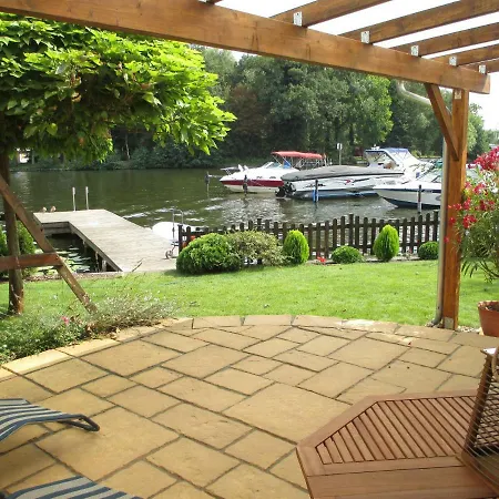 Rohrwallinsel Koepenick Casa vacanze Berlino