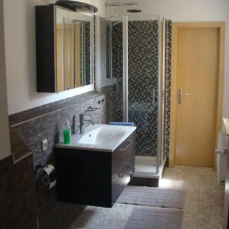 Rohrwallinsel Koepenick ברלין